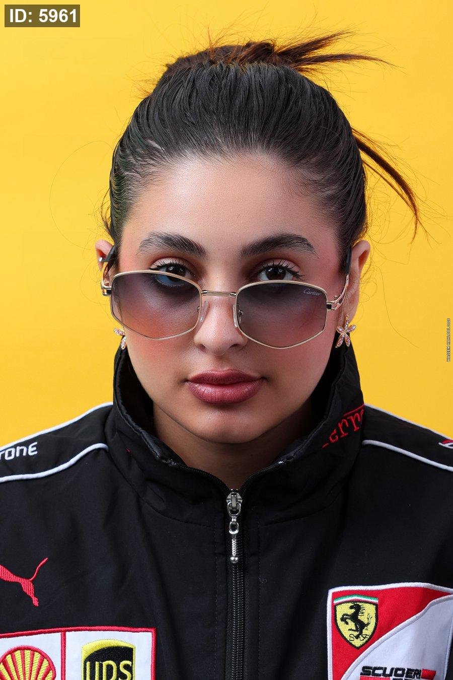 نظارة شمسية نسائية من كارتييه - موديل 5961